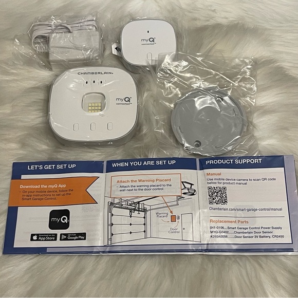 NWOT Chamberlain Smart Garage Control - Picture 3 of 8